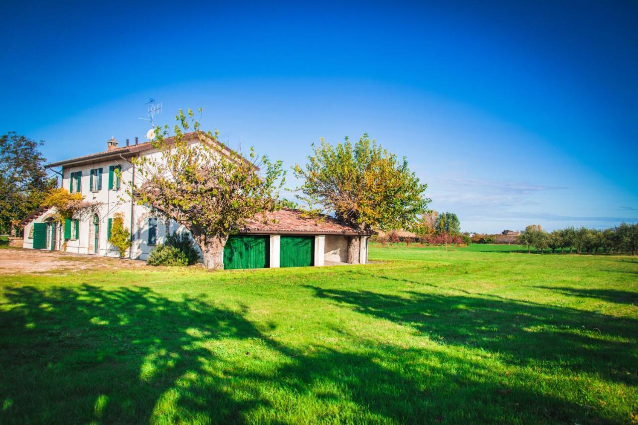 La Fattoria Guest House ซานตาคันเจโล ดิ โรมาญญา ภายนอก รูปภาพ
