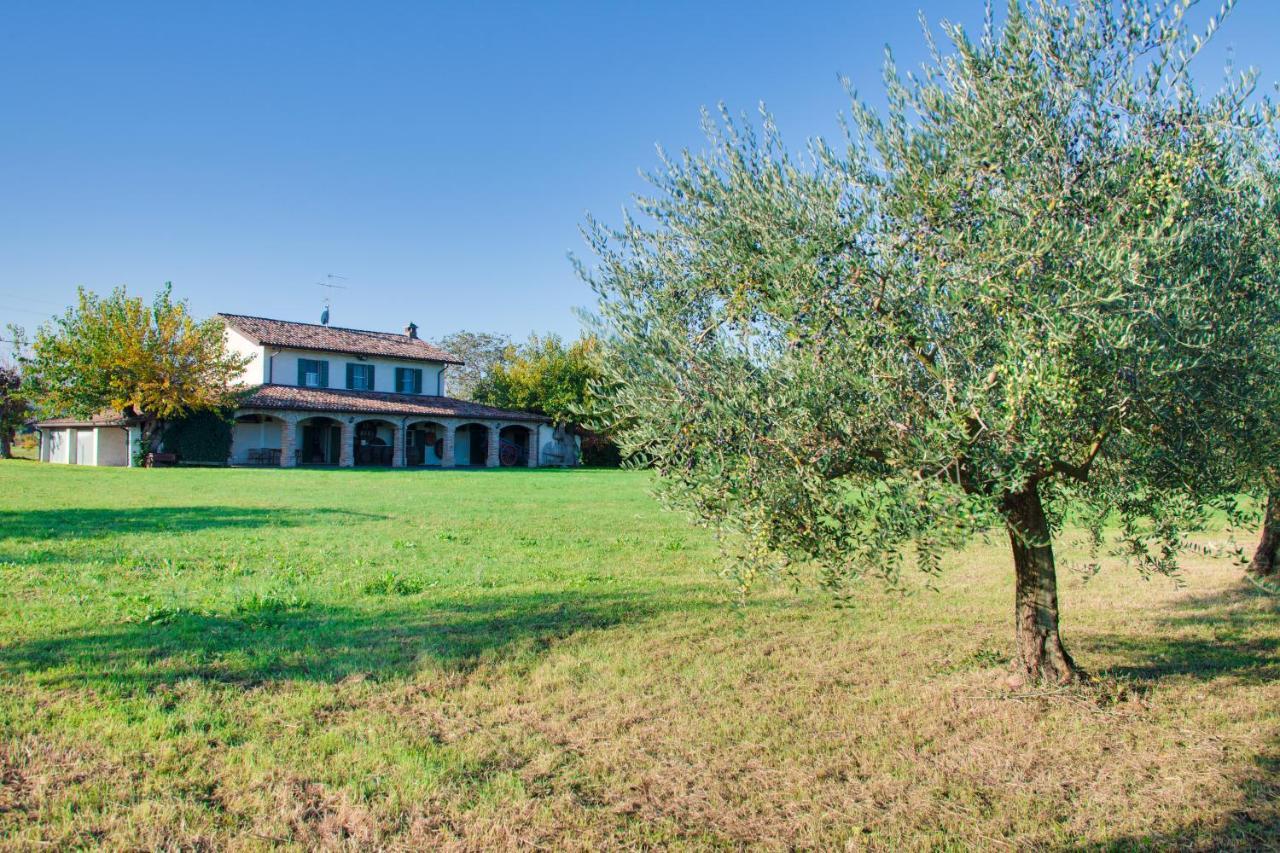 La Fattoria Guest House ซานตาคันเจโล ดิ โรมาญญา ภายนอก รูปภาพ