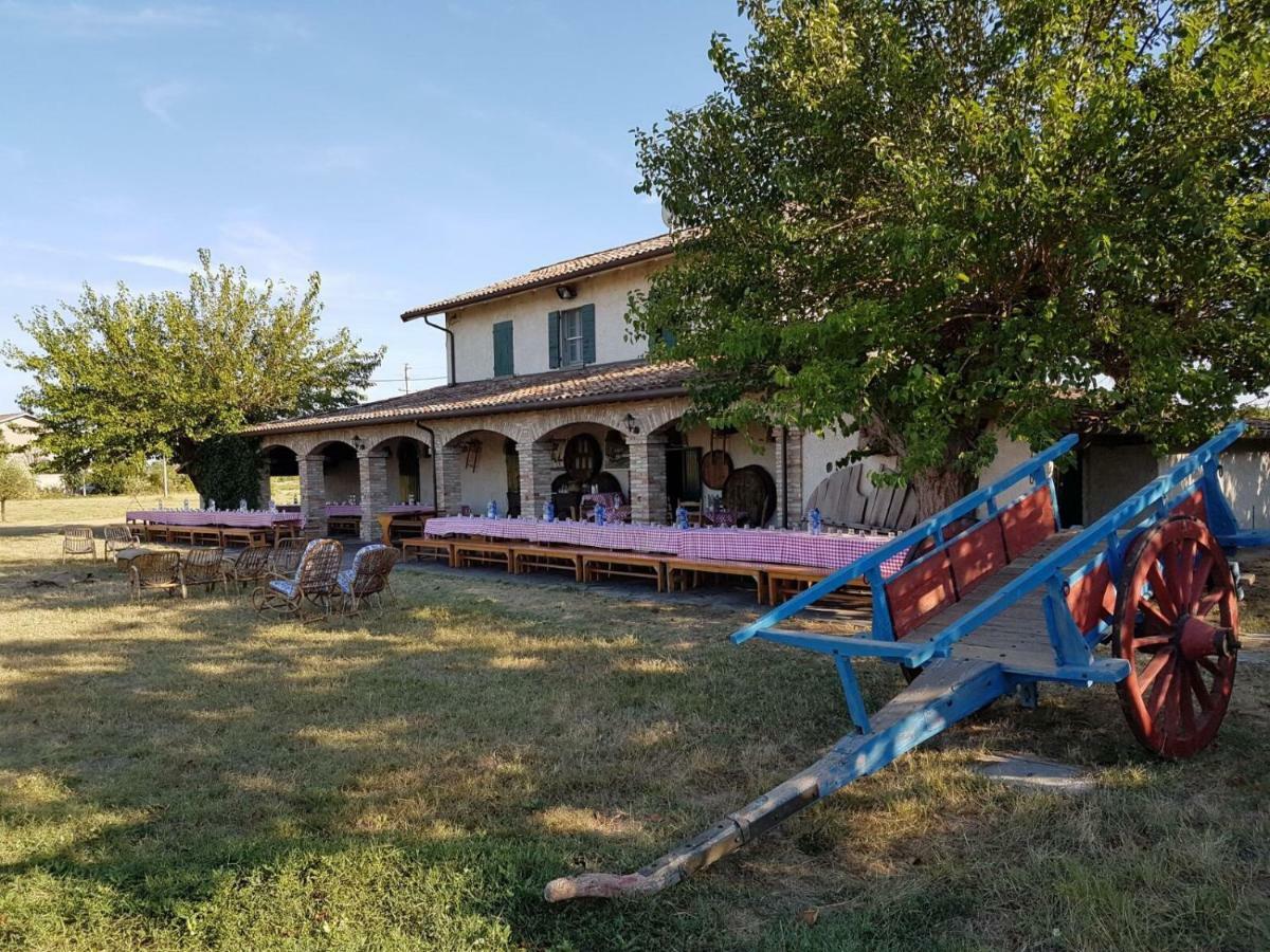 La Fattoria Guest House ซานตาคันเจโล ดิ โรมาญญา ภายนอก รูปภาพ